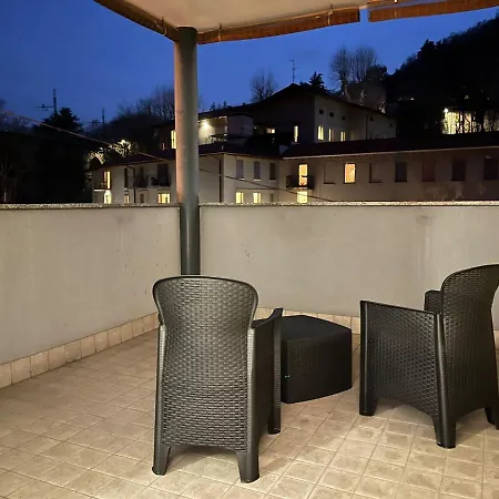 Lake With Terrace & Parking Apartment